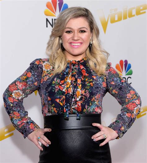 Kelly Clarkson Wins On The Voice With 15 Year Old Brynn Cartelli