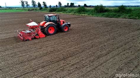 Kverneland Accord i Kubota M7152 Premium Kvt siew rzepaku zdjęcie