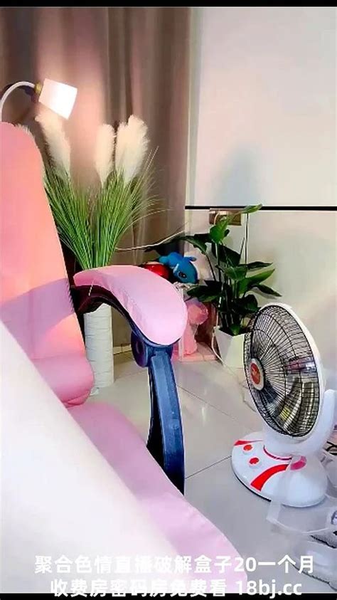 Watch 网红尤物性感美女黑白丝袜短裙收费房大尺度水晶假吊抽插骚穴伸出舌头一脸淫骚跪着翘起美臀中国直播 中国 直播 Bbw Porn SpankBang