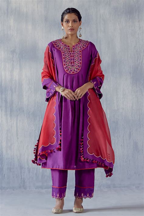 Buy Purple Chanderi Silk Embroidery Thread Gulnaaz Pleated Anarkali Set