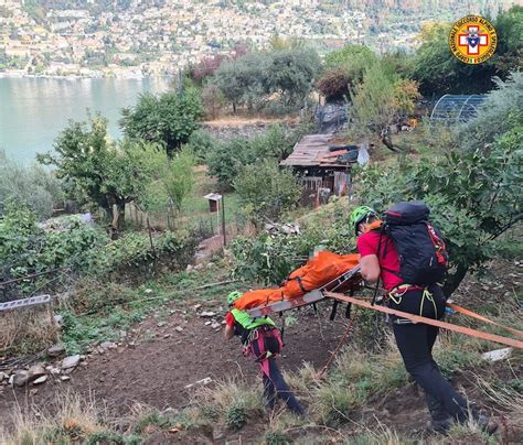 Comasco Anziano Disperso Ritrovato Vivo Dopo Due Notti Nei Boschi