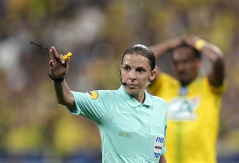 Qatar Female Referees To Officiate Mens World Cup For First Time