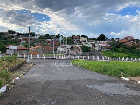 TERRENO DE 354M à VENDA TOPOGRAFIA PLANO BAIRRO MUARAMA PASSOS MG