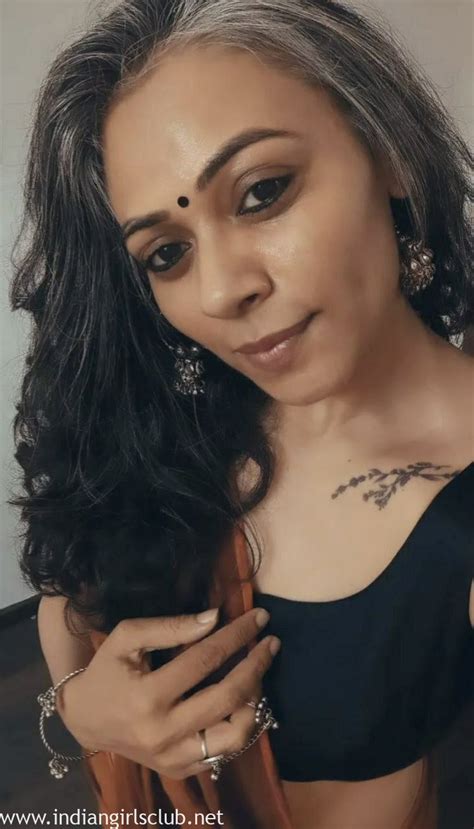 Hot Indian MILF Bhabhi Mature Desi Women Sex Indian Girls Club