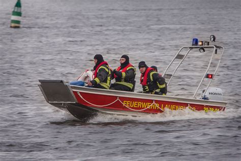 Th Wasser Personen Im Wasser Freiwillige Feuerwehr Lauenburg