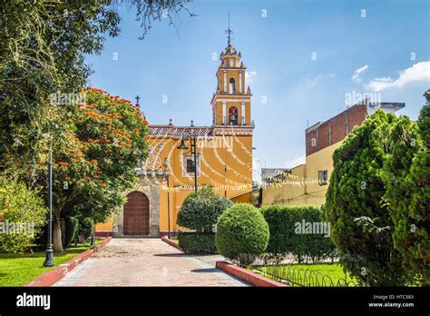 Iglesia De San Pedro Apostol En Cholula Plaza Principal Cholula