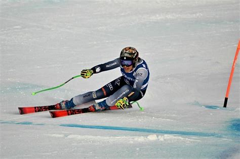 Ski Alpin Litalienne Federica Brignone Simpose Sur Le Super G De Val