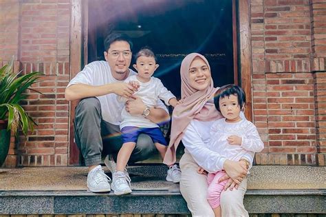 Anak Keduanya Demam Tinggi Berhari Hari Nycta Gina Yang Juga