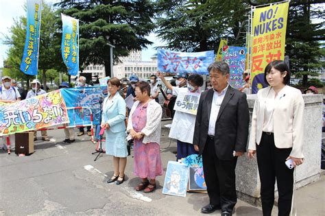 6月県議会開会日／海を汚すな市民会議！県庁前でスンタンディング！党県議団も激励！ 神山悦子ブログ