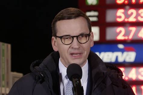 Od Wtorku Ta Sze Paliwo Morawiecki I Obajtek Chwal Si Obni K Vat