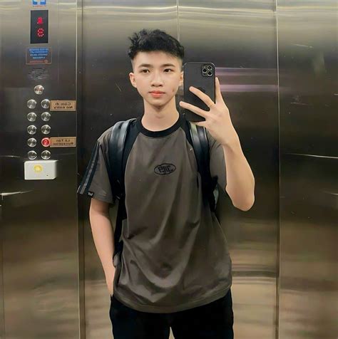 Ms 0308 Minh Khang 2k5 Zai cần thơ 1m70 55kg baby Mạnh Hà Model cung câp callboy trai gọi gay