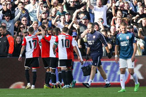 Feyenoord Mede Dankzij Higler Klaar Voor Absolute Kraker Met Az