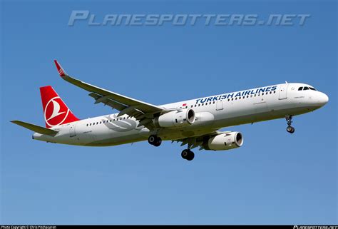 TC JSR Turkish Airlines Airbus A321 231 WL Photo By Chris Pitchacaren