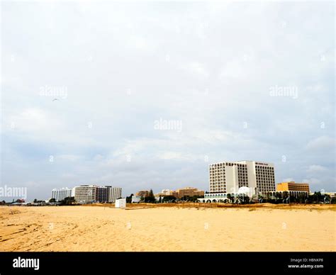 Beach near Vilamoura - Algarve region, Portugal Stock Photo - Alamy