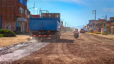 Municipalidad De San Rom N Realiza El Lastrado Y Perfilado De La