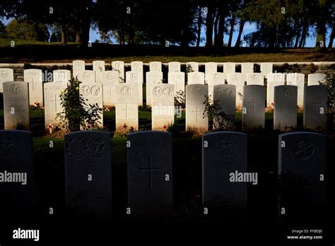 Graves Memorials Hi Res Stock Photography And Images Alamy