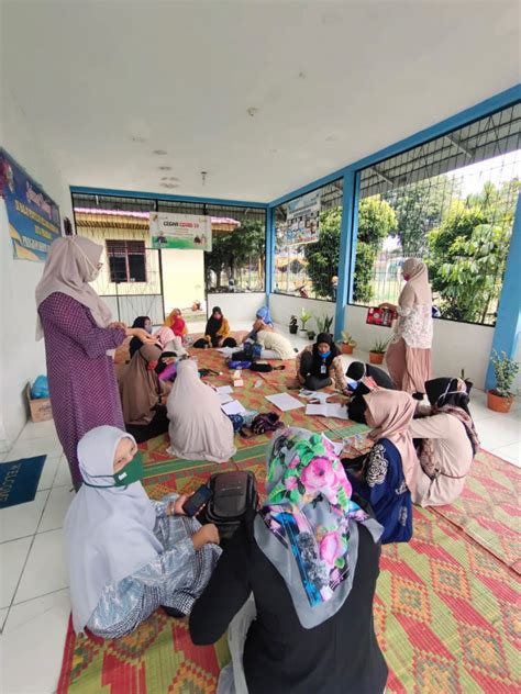 Pertemuan Kelompok Kerja Kampung Kb Mekar Wangi