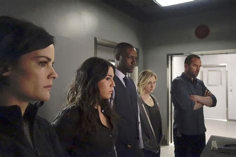 Blindspot Blindspot Photo Ashley Johnson Sullivan Stapleton