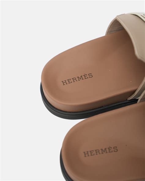 Hermès Empire Beige Mastic Beige Glaise Calfskin Sandals Kurated Luxury