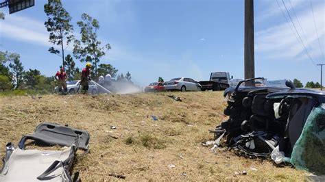 Três pessoas morrem em acidente de trânsito na Estrada do Mar Região