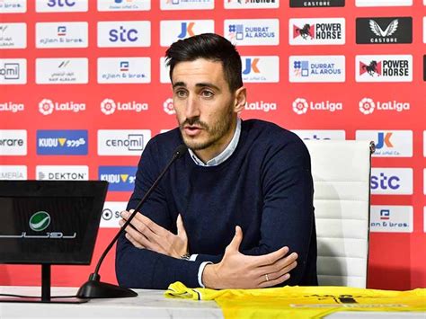 Diego Mariño presentado oficialmente con el Almería Promoesport