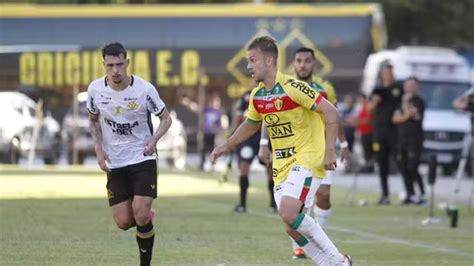 Criciúma larga na frente do Brusque na final do Catarinense