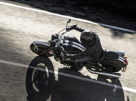 2015 Triumph Rocket Iii Roadster Gallery Top Speed