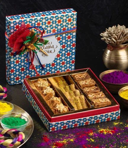 Holi Gift Box Assorted Baklava 250gm With Ribbon Packaging The