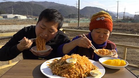 어머니와 비빔면spicy Noodles 요리and먹방 Mukbang Eating Show Youtube