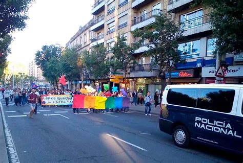 La fiesta del orgullo gay recorre el centro de la ciudad La Crónica de Salamanca