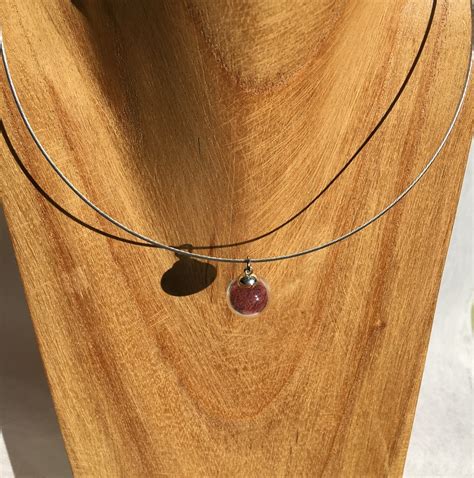 Collier cable une bulle grenat Rosa Bonheur Bijoux bulles végétales