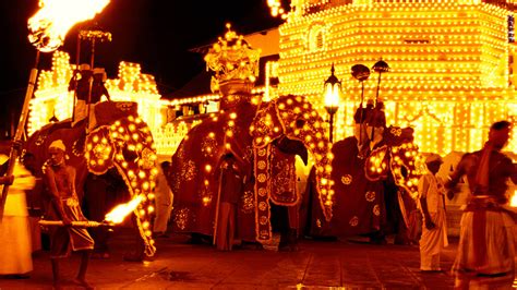 Kandy Esala perahera - Attractions in Kandy - The Radh, Kandy