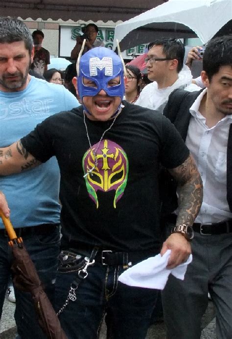 Crazytights Rey Mysterio Mask Tribute Captain America