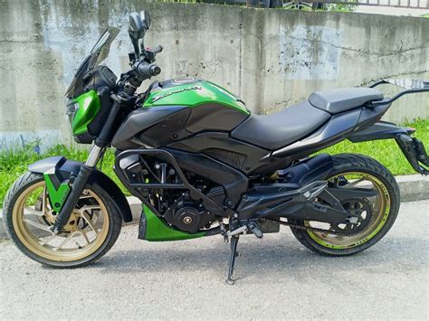 Купить б у Bajaj Dominar 400 в Москве зелёный naked bike 2018 года на Авто ру ID 1123812512