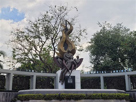 freedom  explore museums  monuments  manila  visit