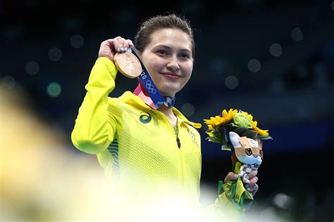 Melissa Wu Dives Onto The Pod Australian Olympic Committee