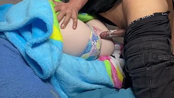 Un Vieil Homme Baise Une Belle Fille Innocente De Ans XVIDEOS