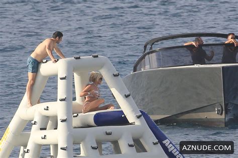 Victoria Silvstedt Sexy In Bikini On A Yacht In Saint Barthelemy Aznude