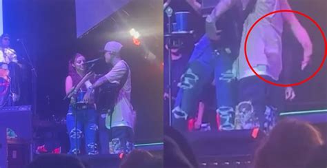 Santa Fe Klan Es Acosado Por Fan En Pleno Concierto Le Toc Partes