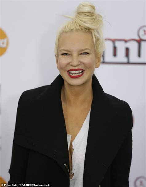 Australian singer Sia, 44, is now a GRANDMOTHER | Daily Mail Online