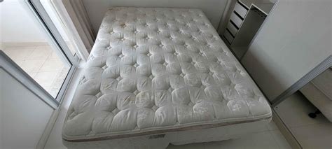 Colch O Queen Size Em Molas Ensacadas Tecido Branco Cm X Cm X