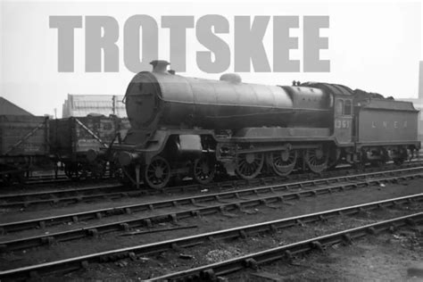 LARGER NEGATIVE LNER London North Eastern Steam Loco 136 1948 4 19