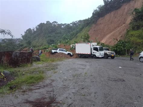 Un Deslizamiento De Tierra En Colombia Deja Al Menos 18 Fallecidos Y