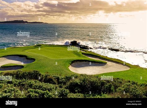 11th February 2019 Pebble Beach Golf Links Ca Usa The World Famous Par Three 7th Hole At