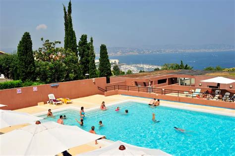 French Riviera Resorts at the Best Price | COZYCOZY