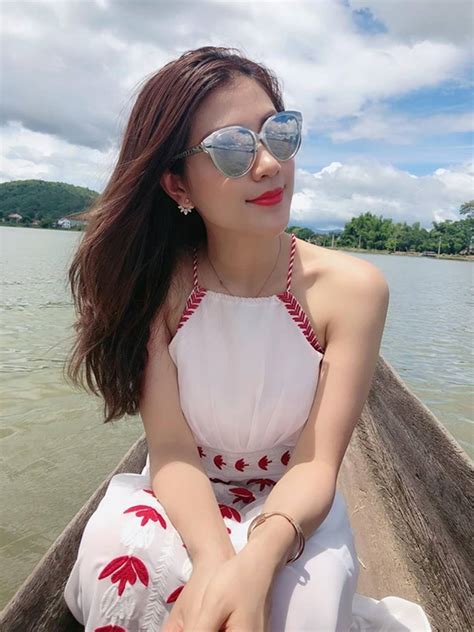 Phát sốt vì vẻ nóng bỏng của MC thể thao hot nhất VTV