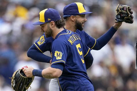 Milwaukee Brewers Reveal Regular Season Schedule Oggsync