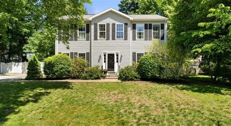 28 Pioneer Rd Hingham Ma 02043 Mls 72797251 Redfin