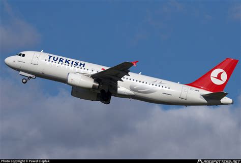 TC JPE Turkish Airlines Airbus A320 232 Photo by Paweł Cieplak ID