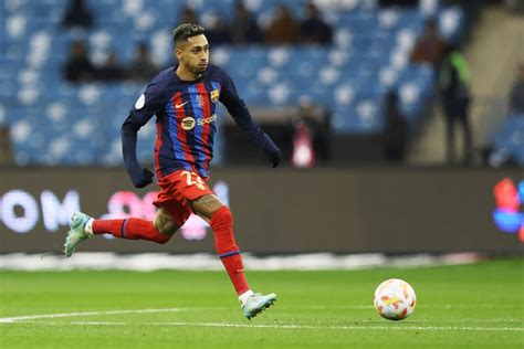 Barcelona winger admits admiration for Arsenal again